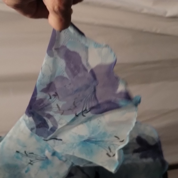 Dressbarn aqua and lavender bottom front sheer flutter sleeve and neckline… - Picture 5 of 8